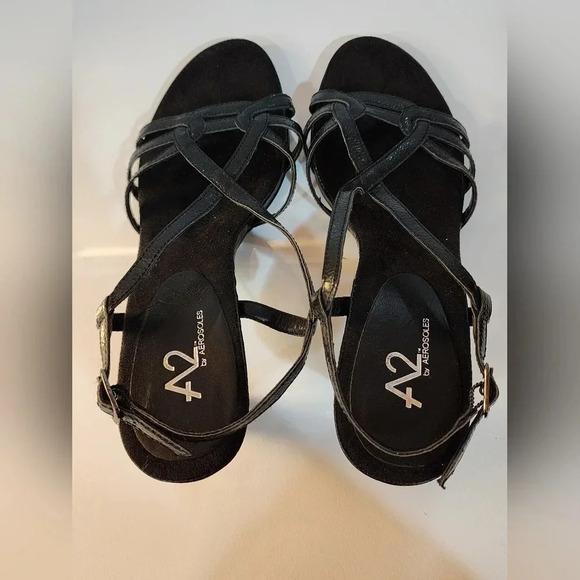 A2 by Aerosoles brand black sandals with criss-cross straps Size 7 - Picture 2 of 9